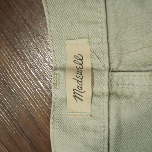 Madewell Distressed Light Blue The Mom Jean Shorts A36 - Picture 3 of 7